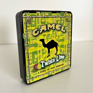 Hold Vintage camel cigarette tin